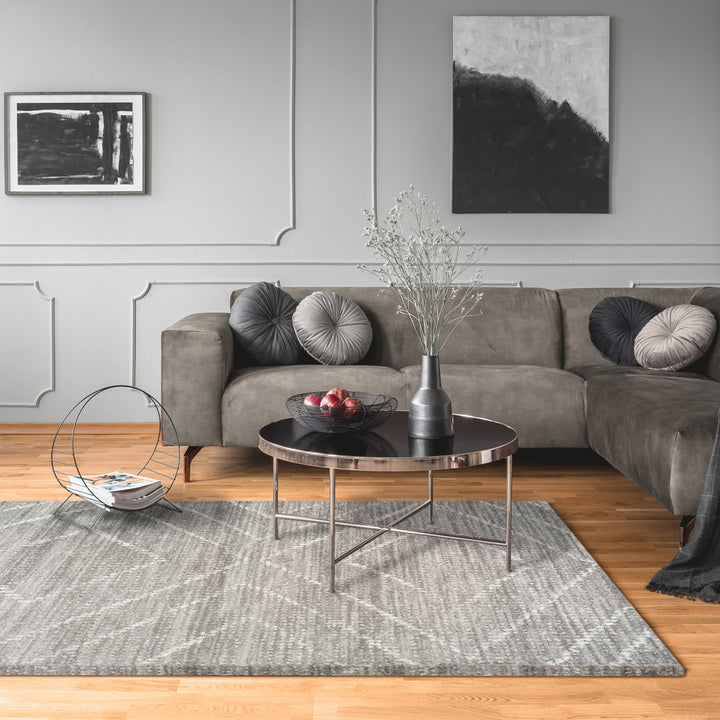 Passion Geometric Gray Area Rug Wade Logan® Rug Size: Rectangle  8'9" x 12'