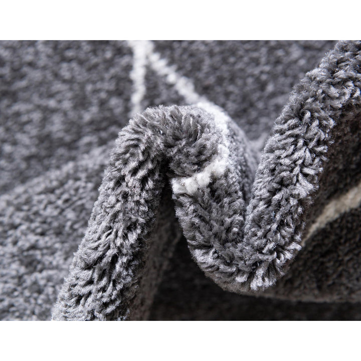 Debrodie Geometric Dark Gray Area Rug George Oliver Rug Size: Round 4'1"