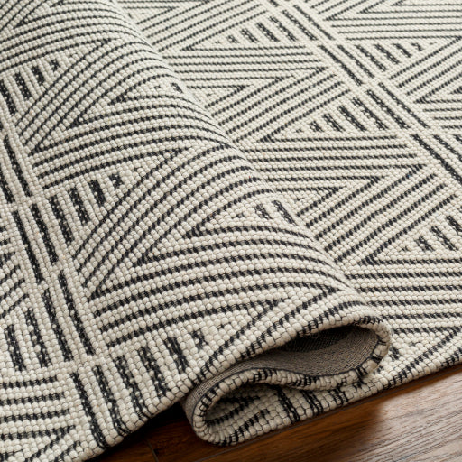 Nevada Nostalgic Handcrafted Rug