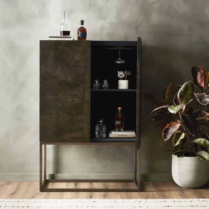 Roma Bar cabinet