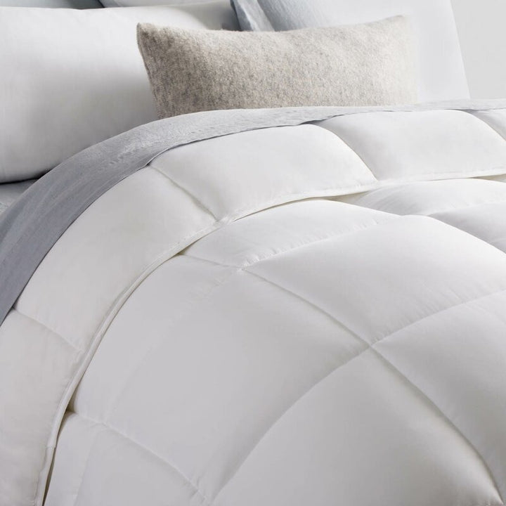 Microfiber Down Alternative Comforter