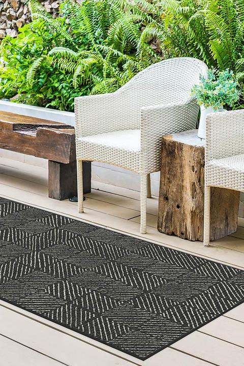 Outdoor Parquet Black Rug-2.5'x10'