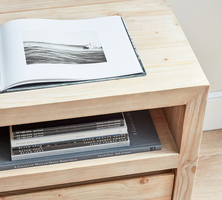 Folsom Small Media Console