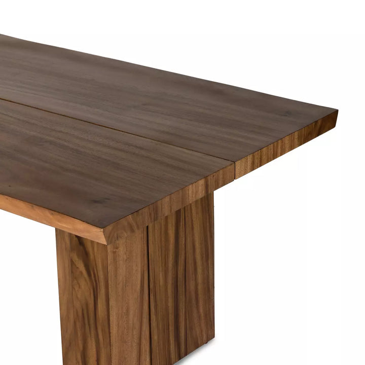 Rakinta Dining Table