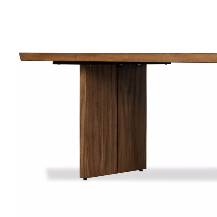 Rakinta Dining Table