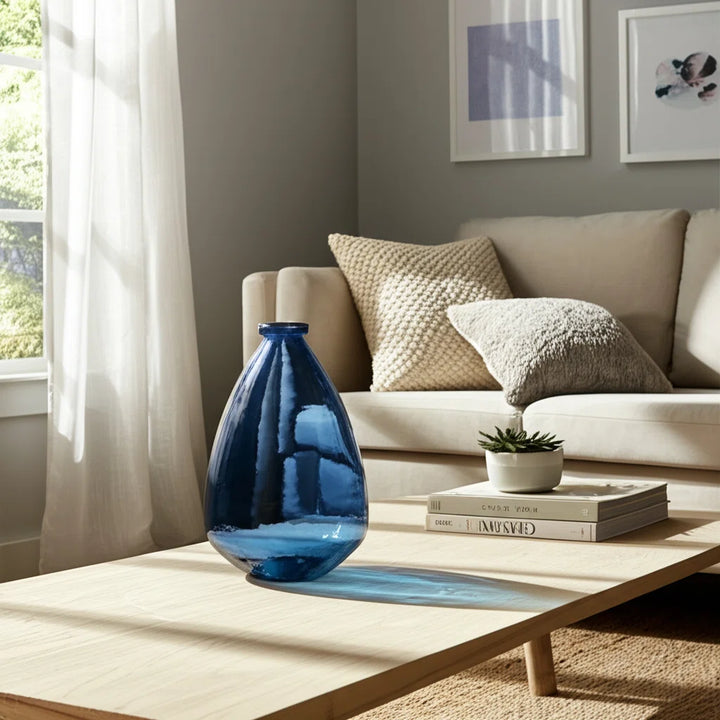 Rounded Glass Vase with Curved Base