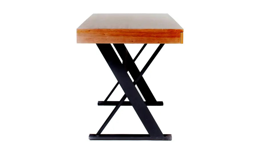 Real Desk