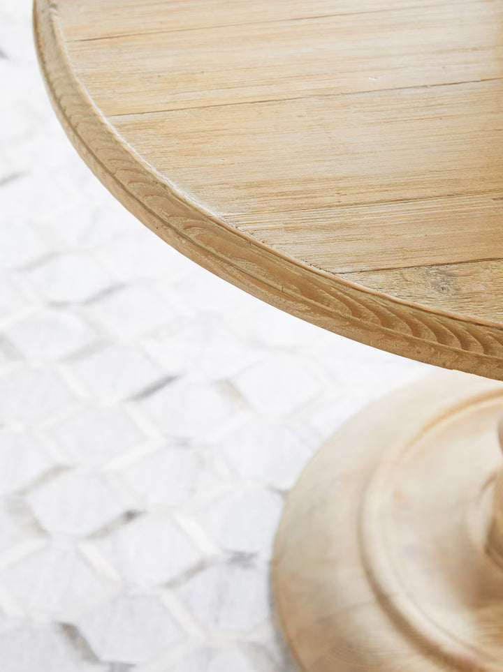 Chelsea 42" Round Dining Table