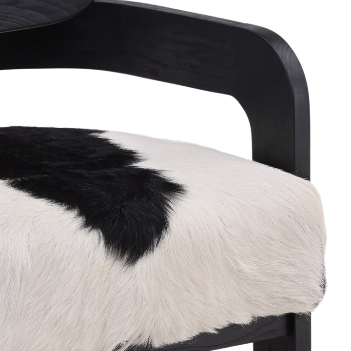 Elegant Artisan Breeze Chair - Unique Black Edition