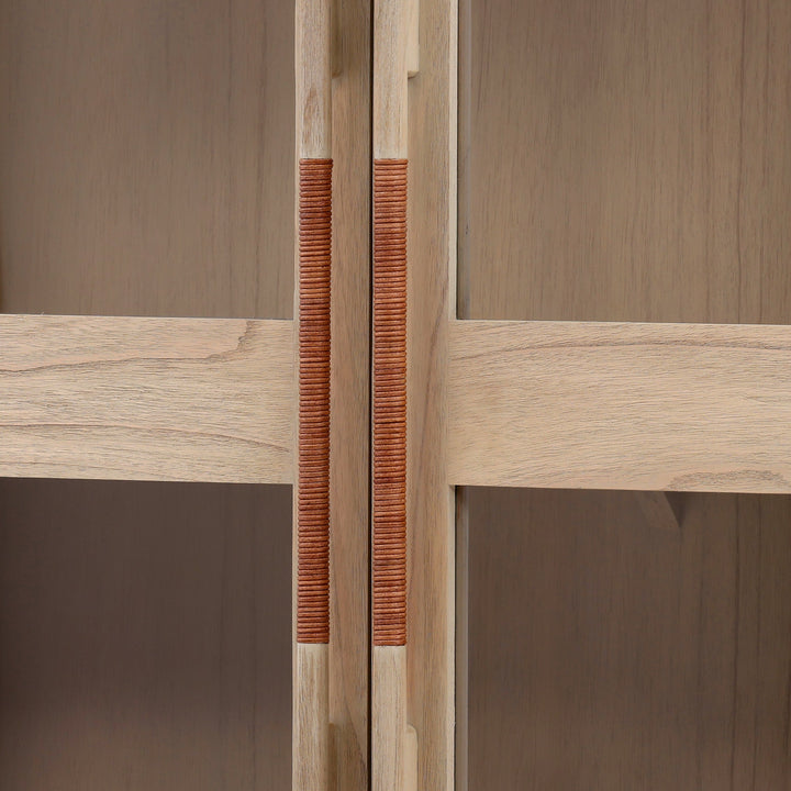 Radiant Reach-In Illumination