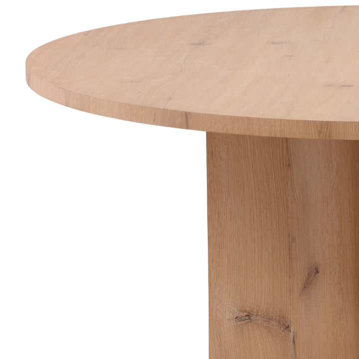 Elegant Vista Gourmet Table