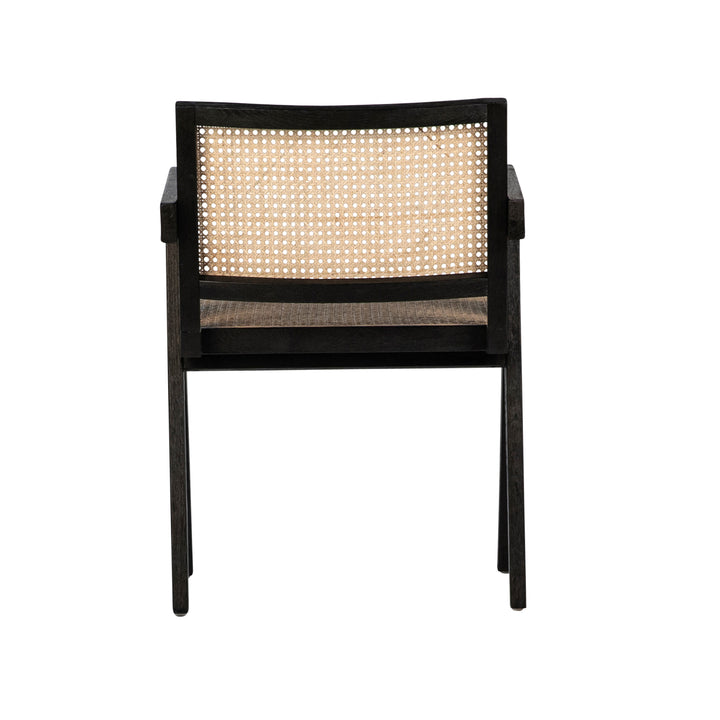 Artisanal Bistro Seater: Elevate Your Dining Experience