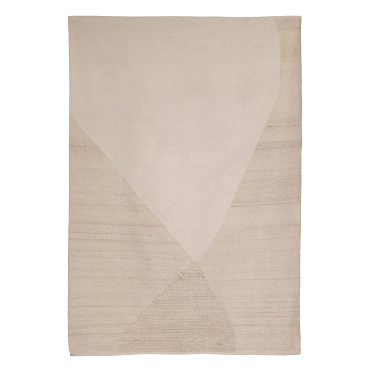 Timeless Ivory Dreamweaver Decorative Rug