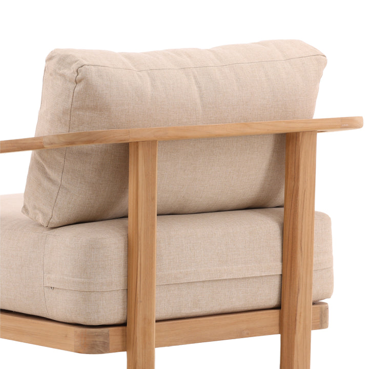 Breezy Solace Garden Lounger in Resilient Textile