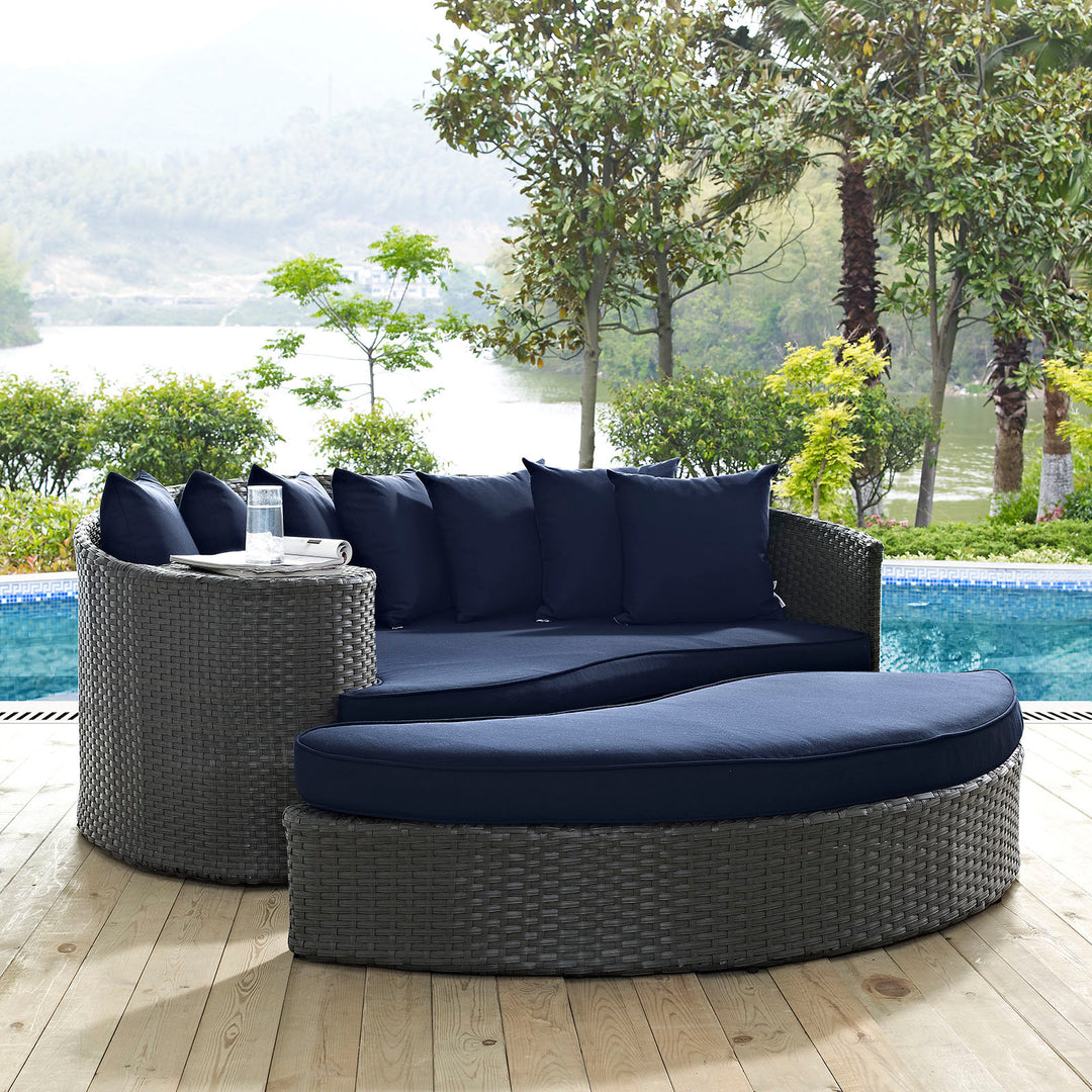 Serenity Outdoor Patio Sunbrella® Daybed