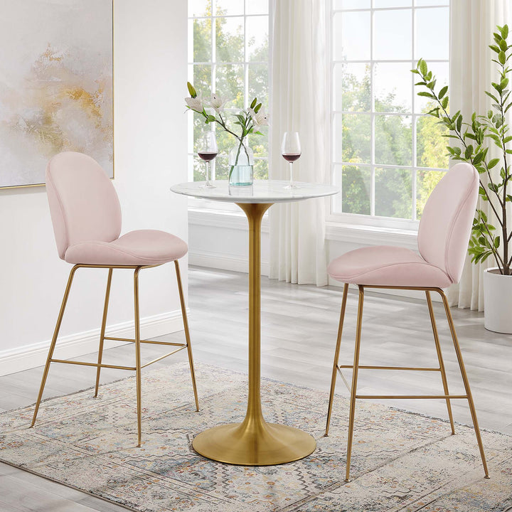 Luxe 28" Round Resin Bistro Table