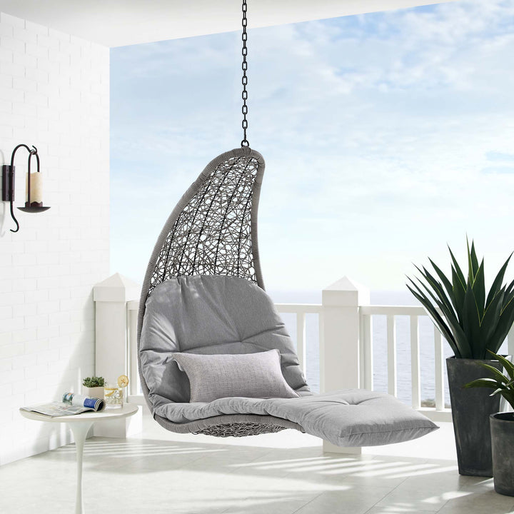 Leisurely Hanging Chaise Lounge Outdoor Patio Swing Chair