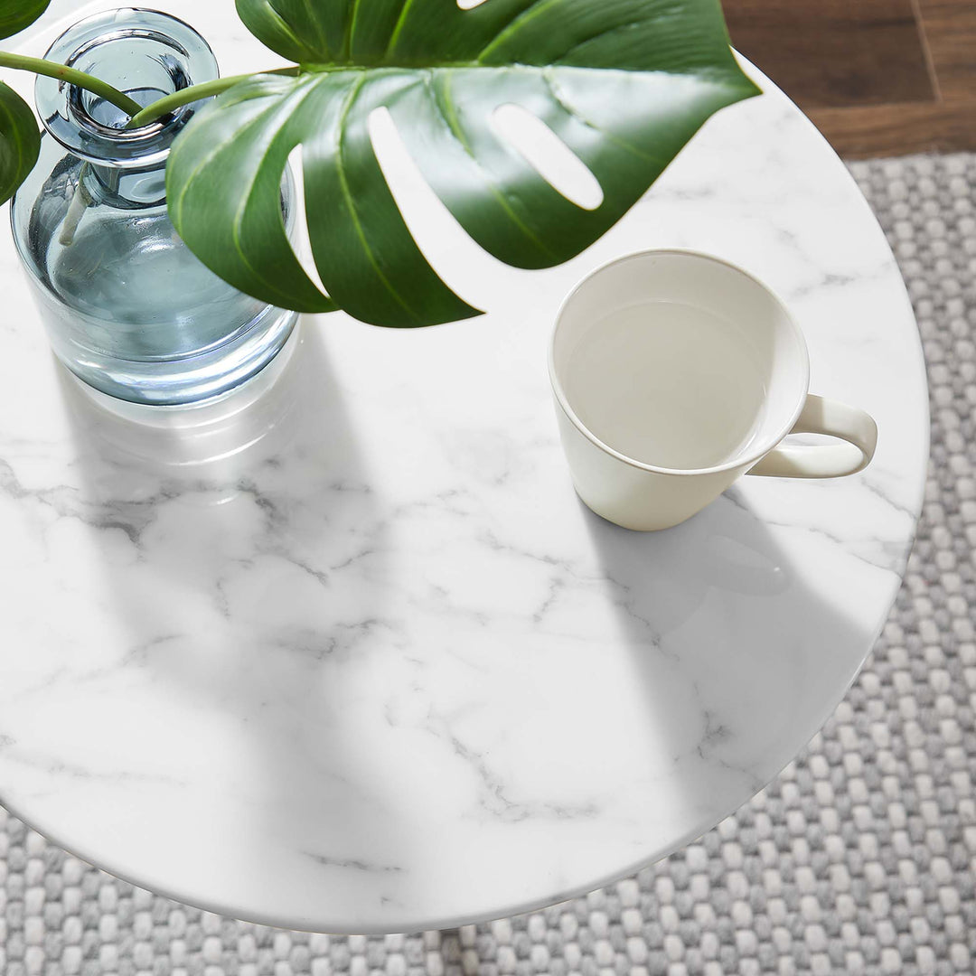 Luna 20" Round Resin Marble Side Table