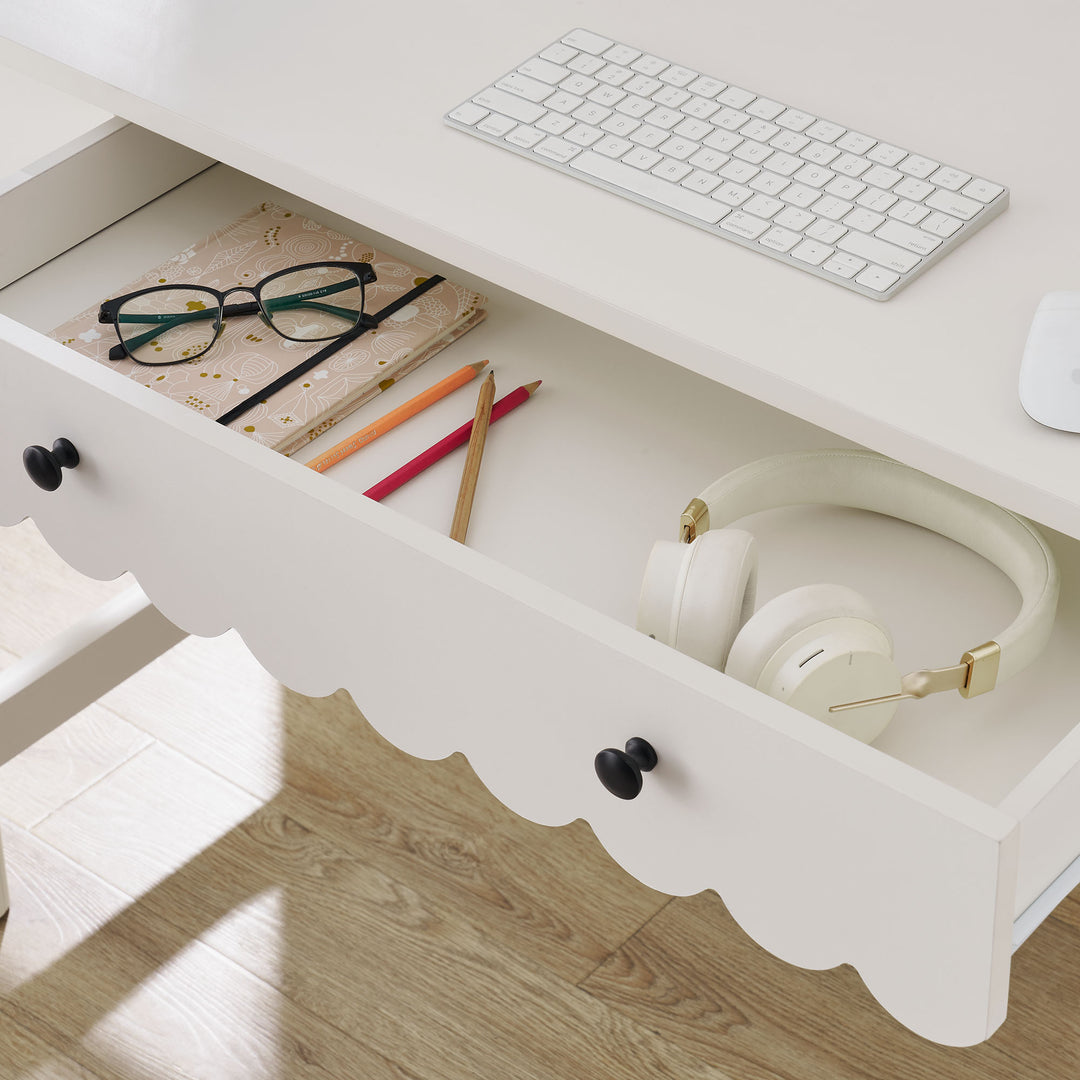 Evelyn 1-Drawer Scallop Writing Desk