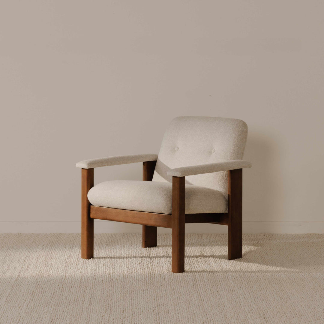 Retro-Chic Sustainable Lounge Chair