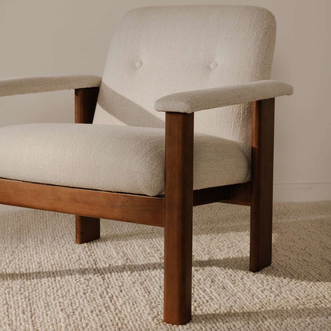 Retro-Chic Sustainable Lounge Chair