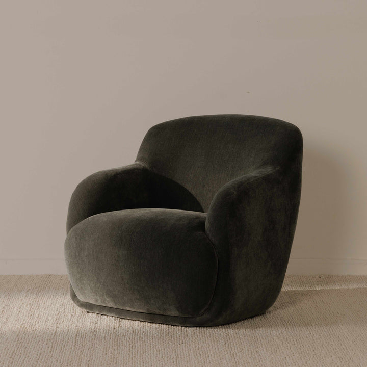 Curvy Comfort Retreat Lounger