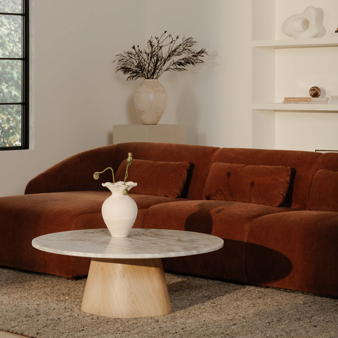 Luxury Curved Lounger: Versatile Seating Solution