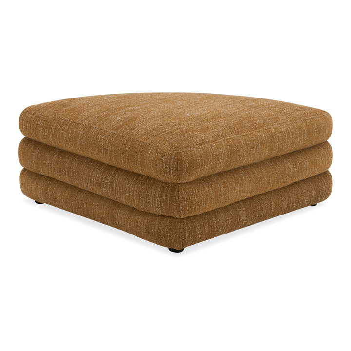 Retro-Chic Curve Seating Solution