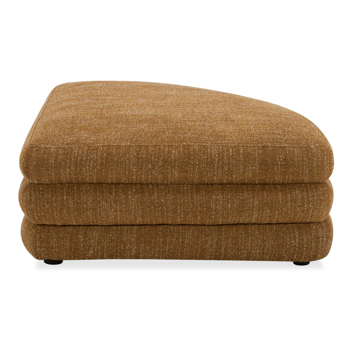 Retro-Chic Curve Seating Solution
