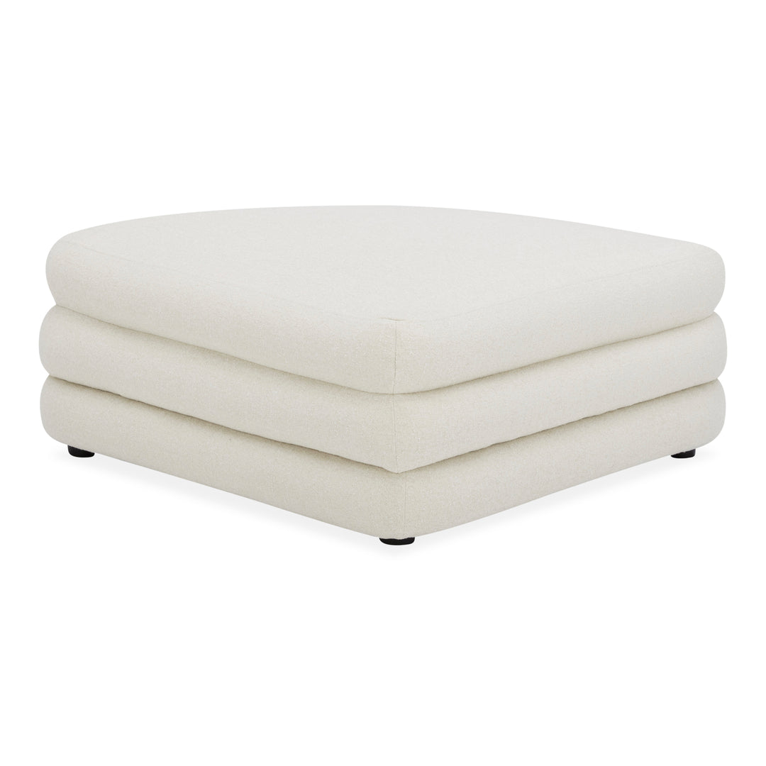 Retro-Chic Curve Seating Solution