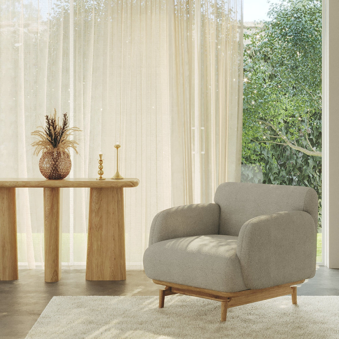 Modern Masterpiece Oak Chair - Timeless Elegance