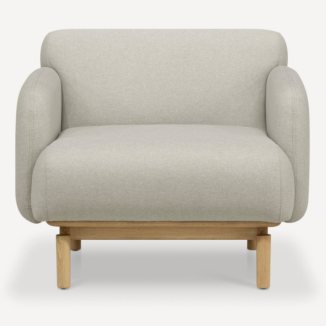 Modern Masterpiece Oak Chair - Timeless Elegance