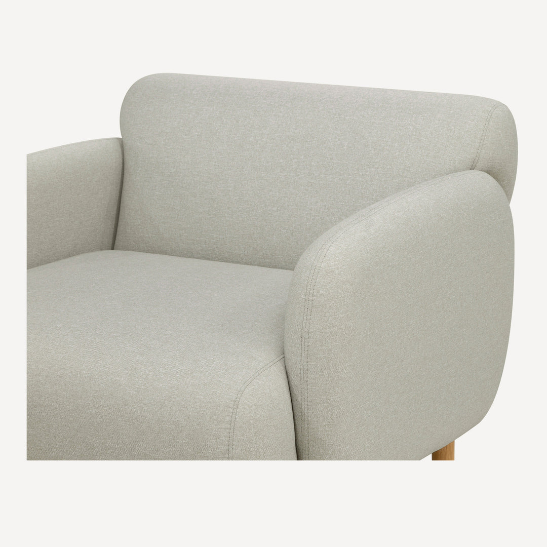 Modern Masterpiece Oak Chair - Timeless Elegance