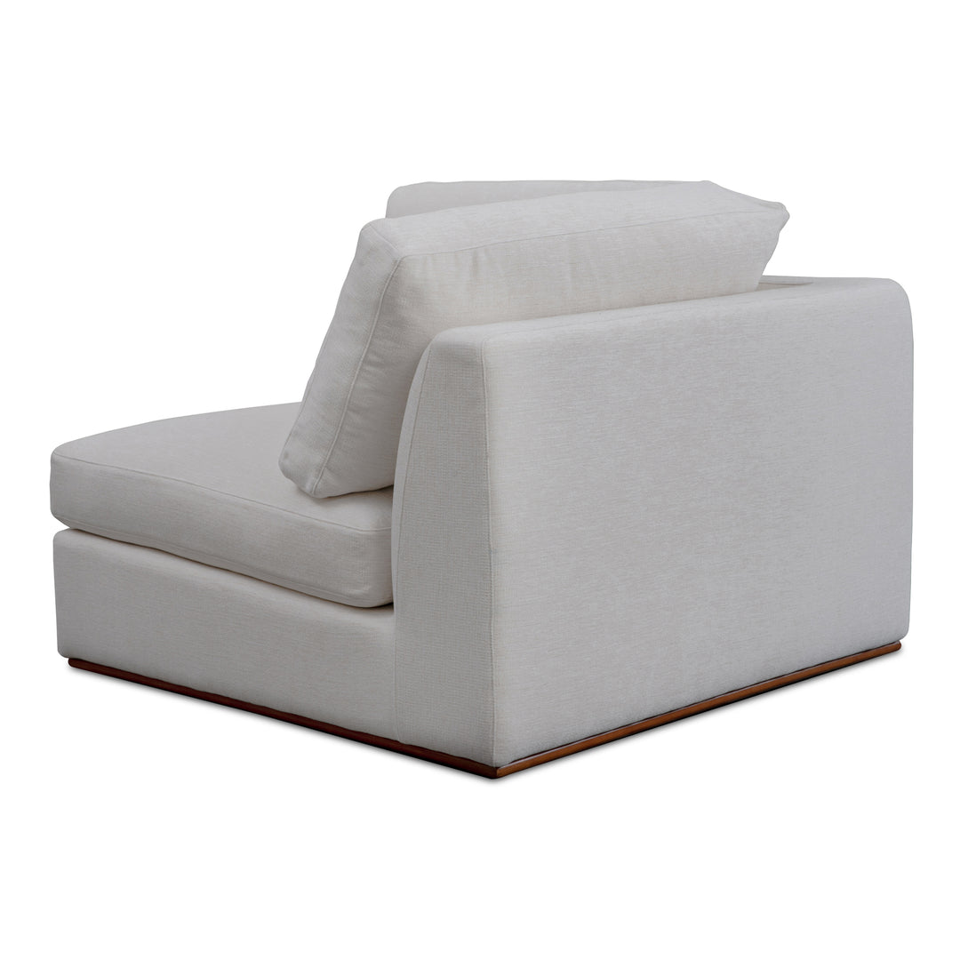 Cloud-Embrace Chair: Sleek, Comfortable & Modular