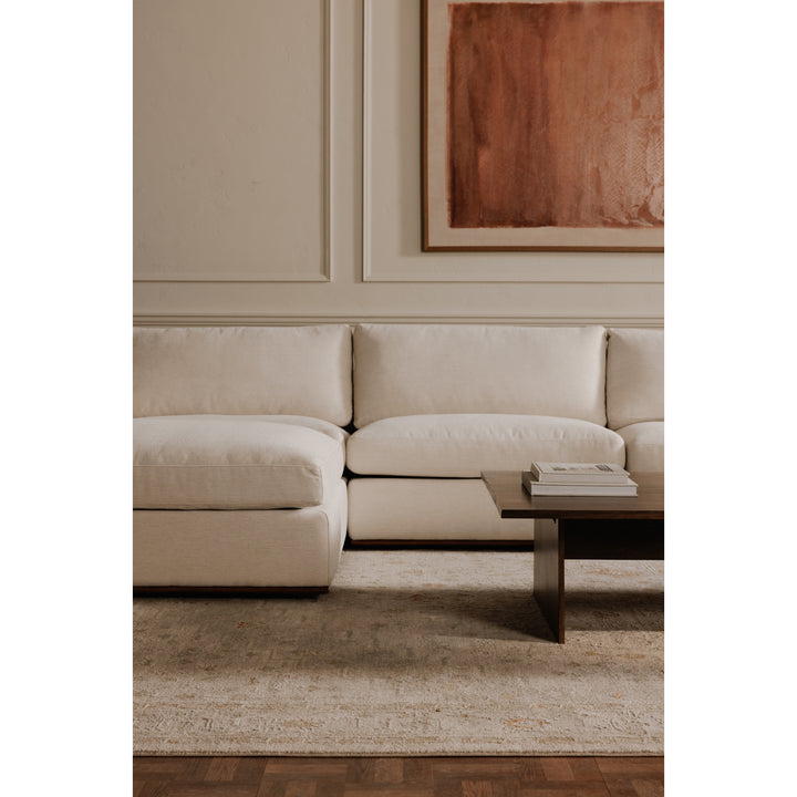 Cloud-Cushioned Sleek Floater