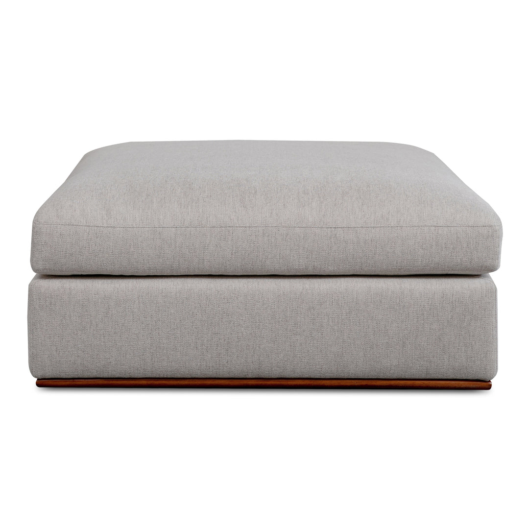 Cloud-Cushioned Sleek Floater