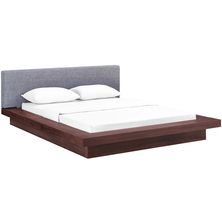 Felicia Flaxen Queen Platform Bed