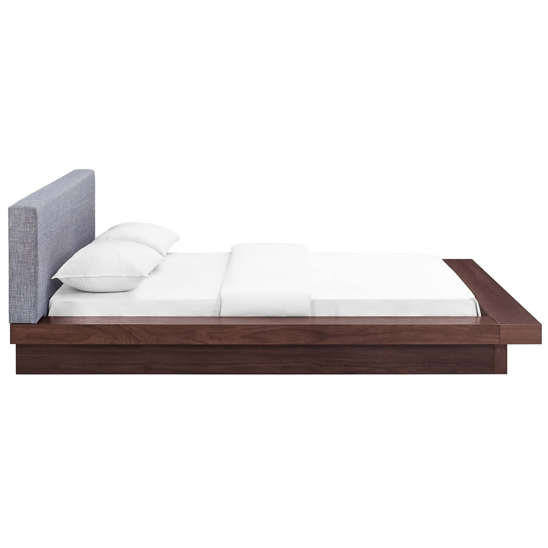 Felicia Flaxen Queen Platform Bed