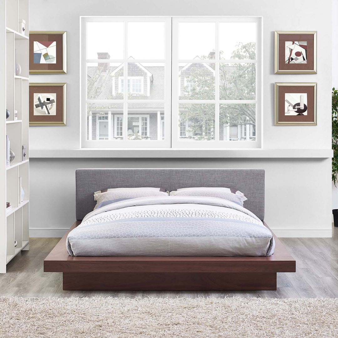 Felicia Flaxen Queen Platform Bed