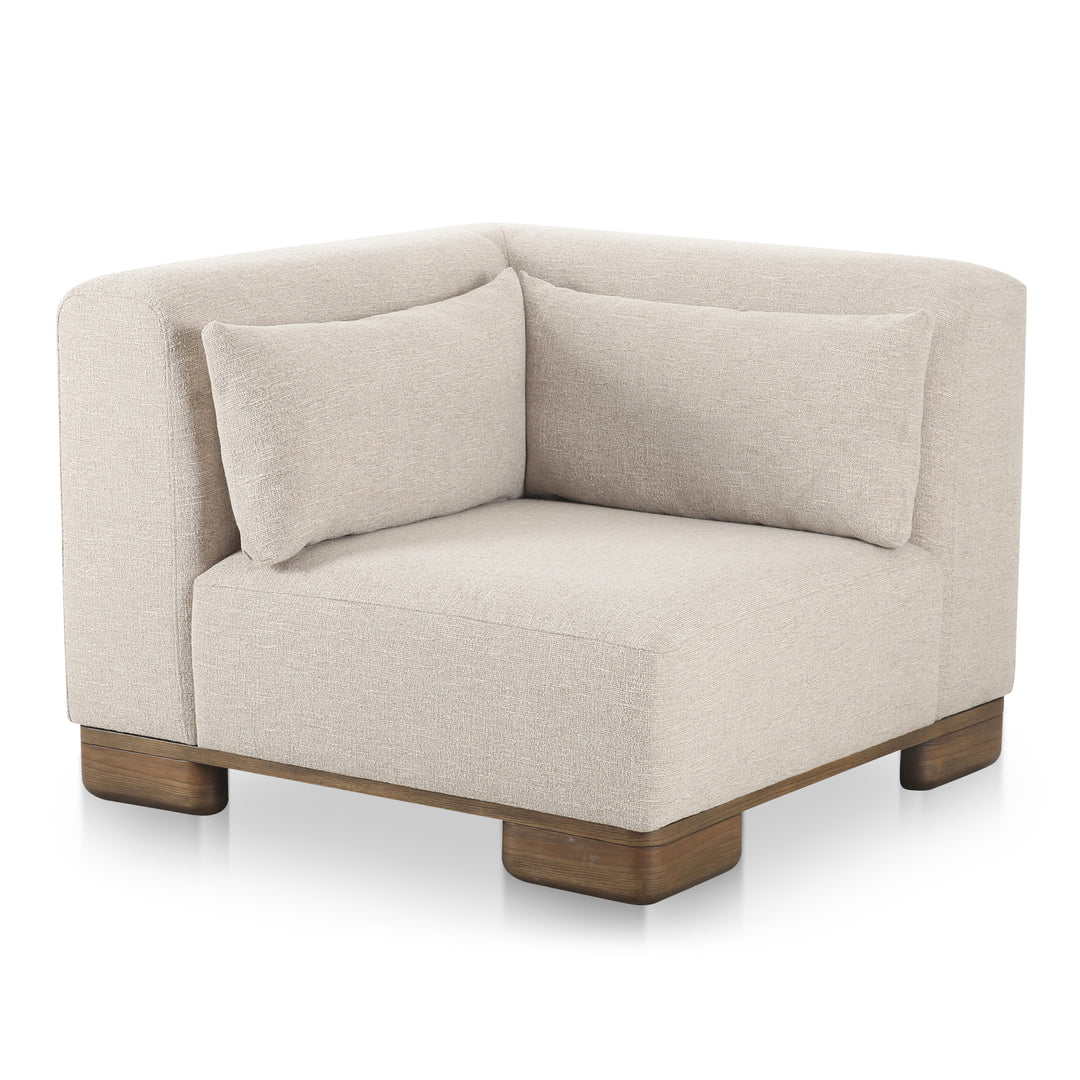 Modular Versatility: The Oak-Veneered Corner Chair