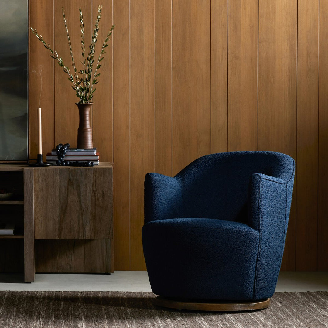 Bory Swivel Chair