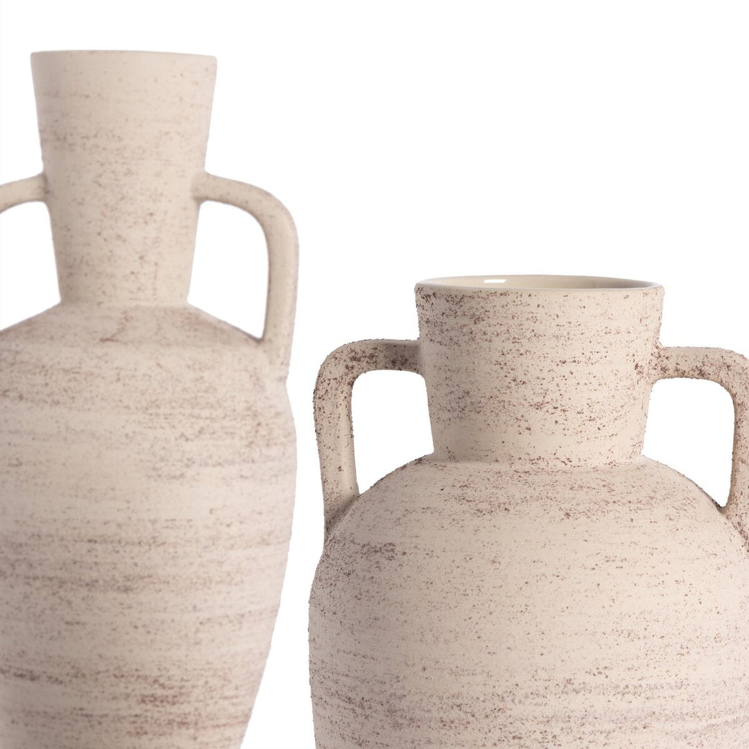 Nuna Vases