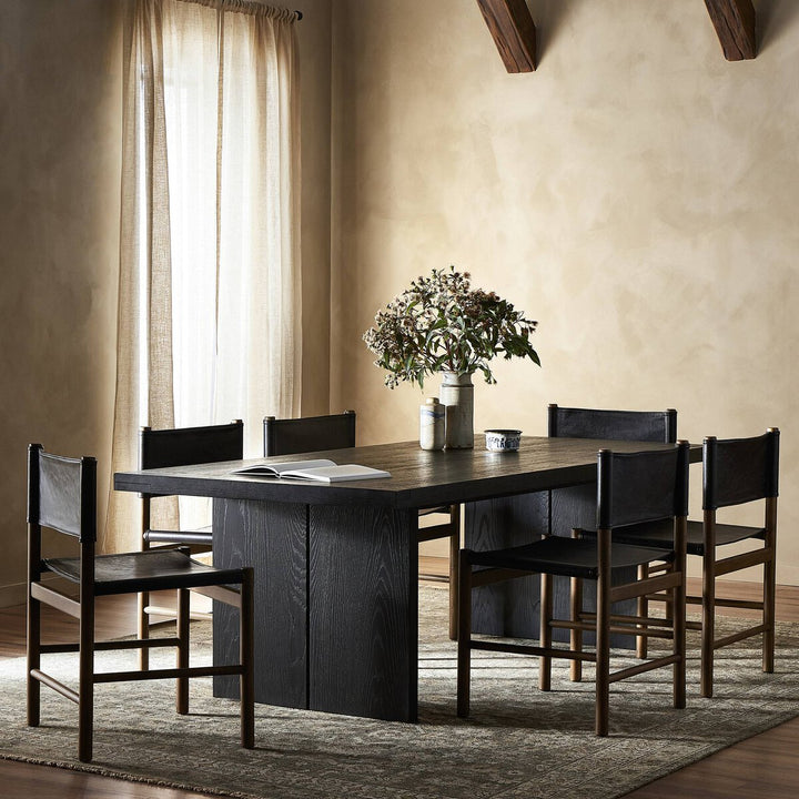 Morgan Dining table