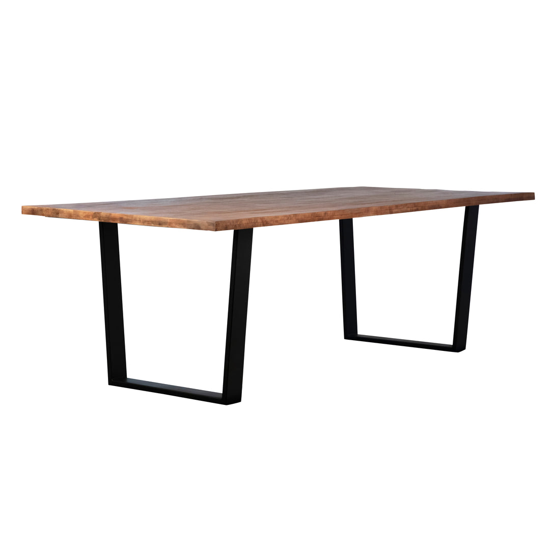 Elegant Solstice Gathering Table