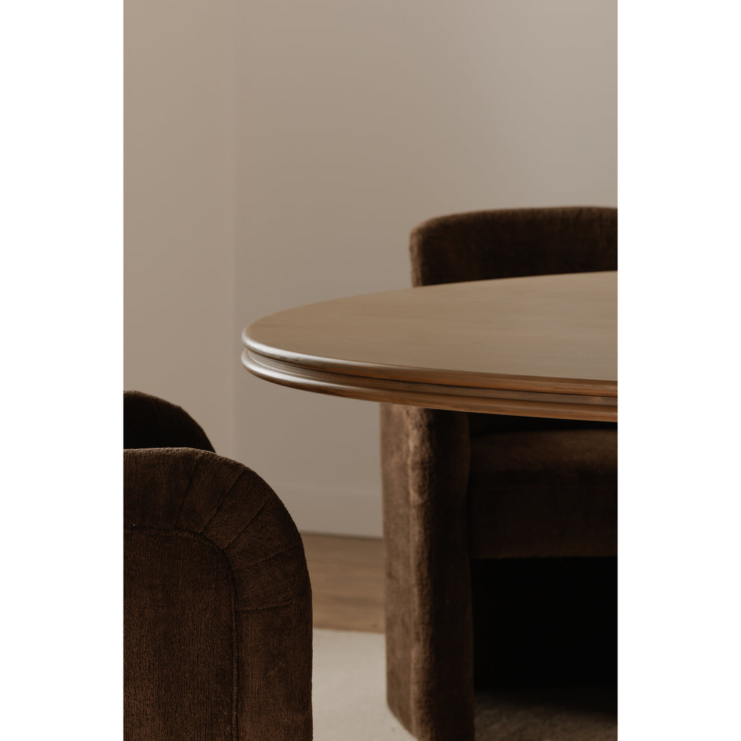 Elegant Vintage-Inspired Dining Table