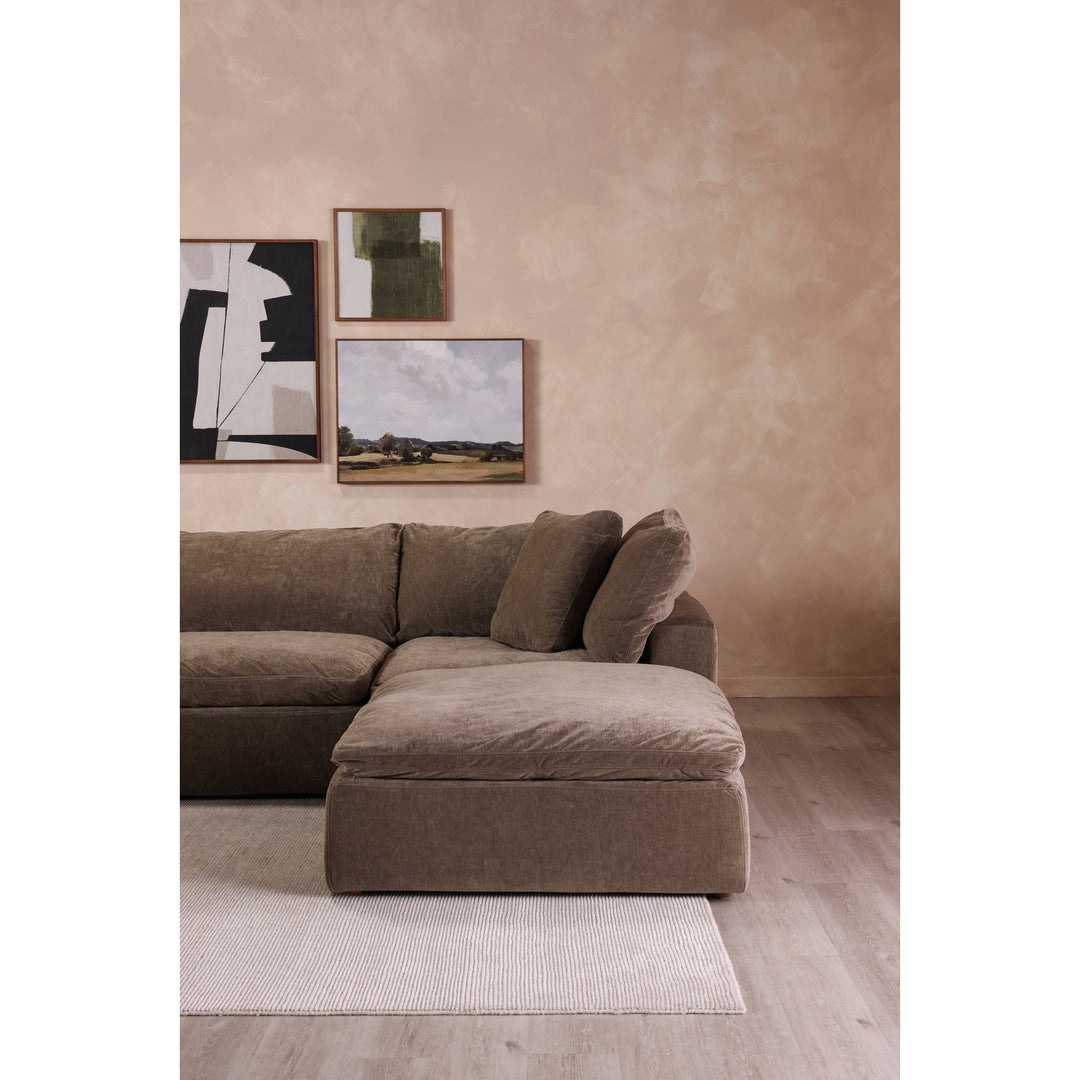 Savvy Squared Cushioned Corner Chair