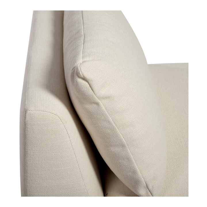 Retro-Chic Lounge Seater with Plush Padding
