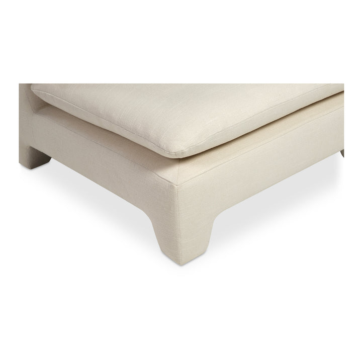 Retro-Chic Lounge Seater with Plush Padding