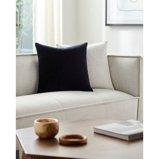 Elegant Comfort - Digby 18" Accent Pillow