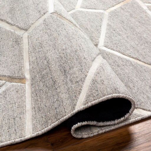 Eloquent Emerald Handcrafted Rug